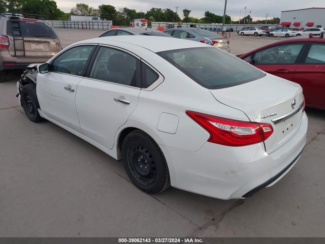 Nissan Altima 2.5 S 2017 1N4AL3AP5HC195165 Image 3