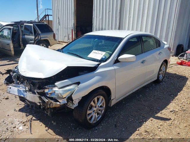 Nissan Altima 2.5 S 2014 1N4AL3AP5EN245577 Image 2