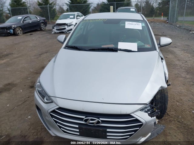 Hyundai ELANTRA SEL 2018 5NPD84LF5JH293075 Image 11