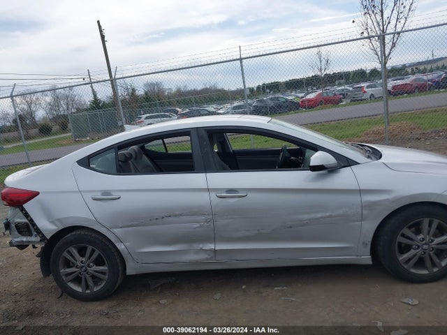 Hyundai ELANTRA SEL 2018 5NPD84LF5JH293075 Image 12