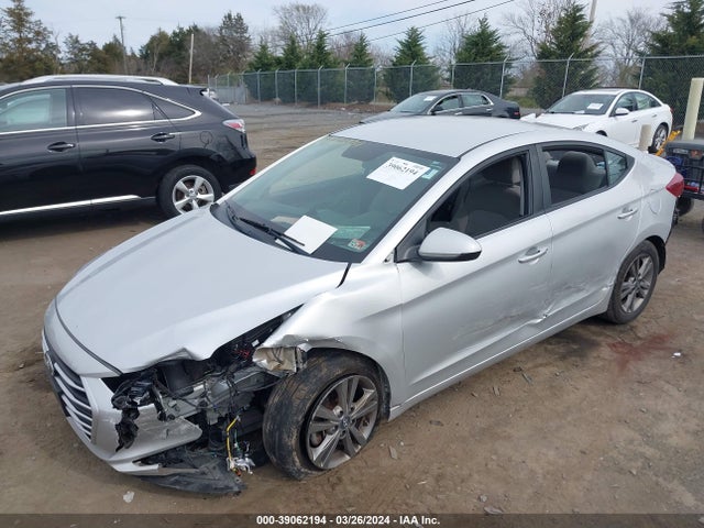 Hyundai ELANTRA SEL 2018 5NPD84LF5JH293075 Image 2