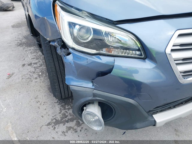 Subaru Outback 2.5i Limited 2015 4S4BSANC8F3325283 Image 18