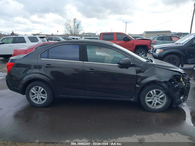 Chevrolet Sonic Lt Auto 2015 1G1JC5SH2F4192348 Image 13