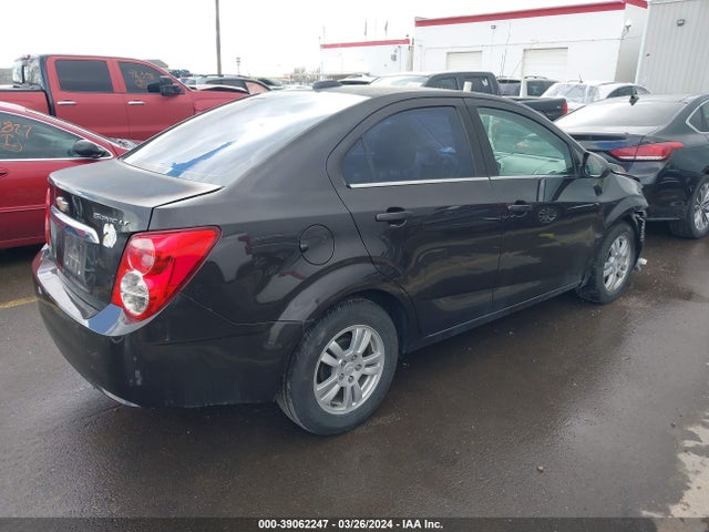 Chevrolet Sonic Lt Auto 2015 1G1JC5SH2F4192348 Image 4
