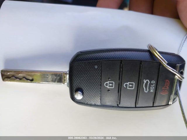 KIA RIO S 2018 3KPA24AB2JE062451 Image 11