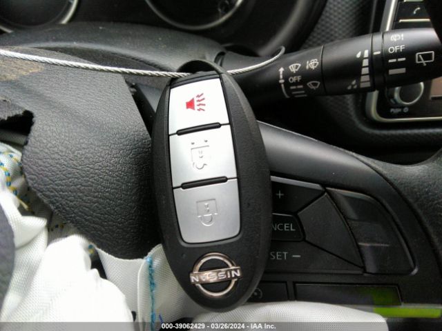 3N1CP5BV6NL485739 Nissan Kicks S Xtronic Cvt