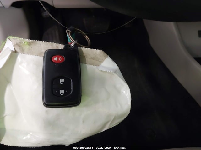 Toyota Prius Two 2015 JTDKN3DU5F0477444 Image 11