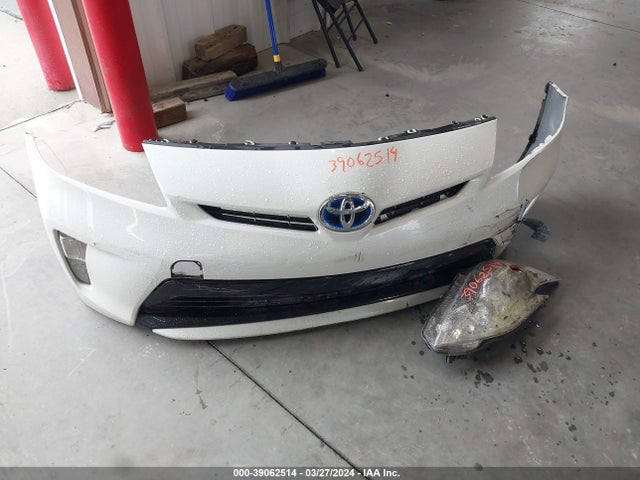 Toyota Prius Two 2015 JTDKN3DU5F0477444 Image 12