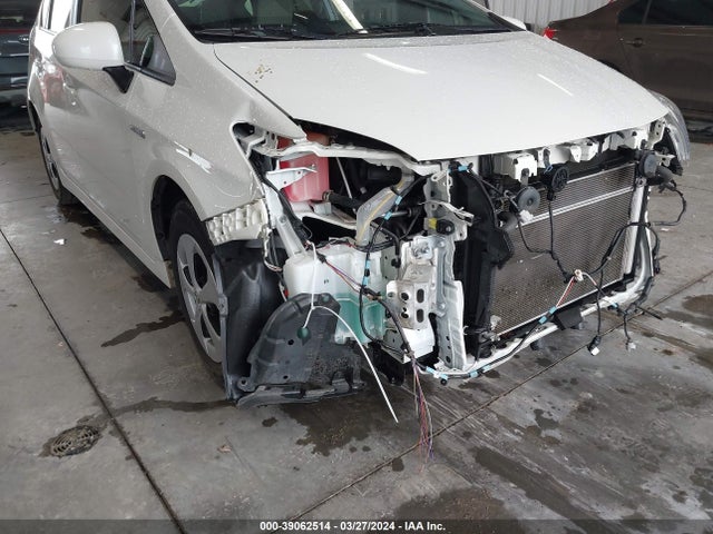 Toyota Prius Two 2015 JTDKN3DU5F0477444 Image 18