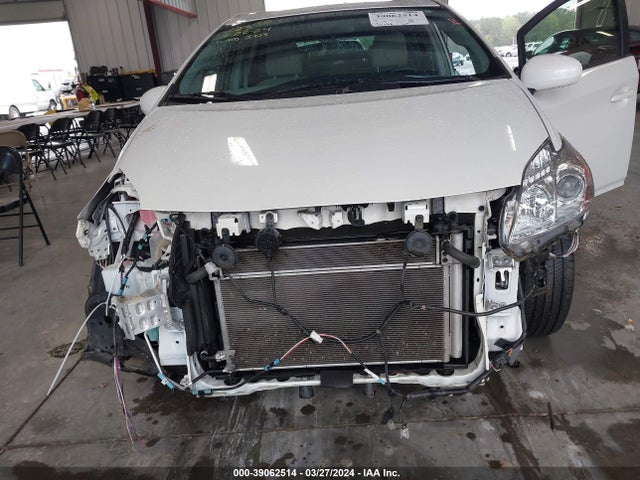 Toyota Prius Two 2015 JTDKN3DU5F0477444 Image 19