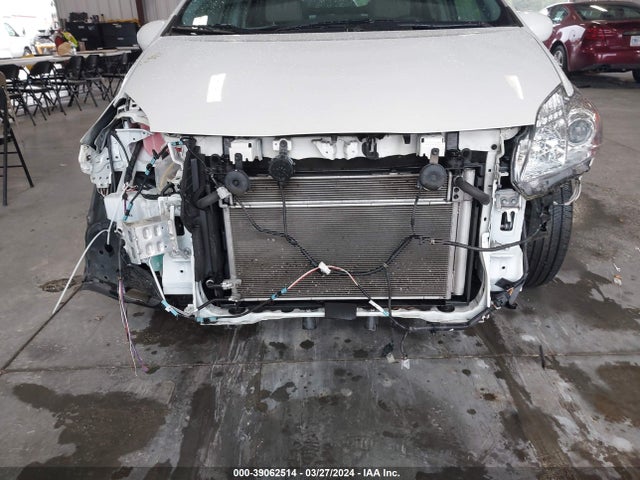 Toyota Prius Two 2015 JTDKN3DU5F0477444 Image 6