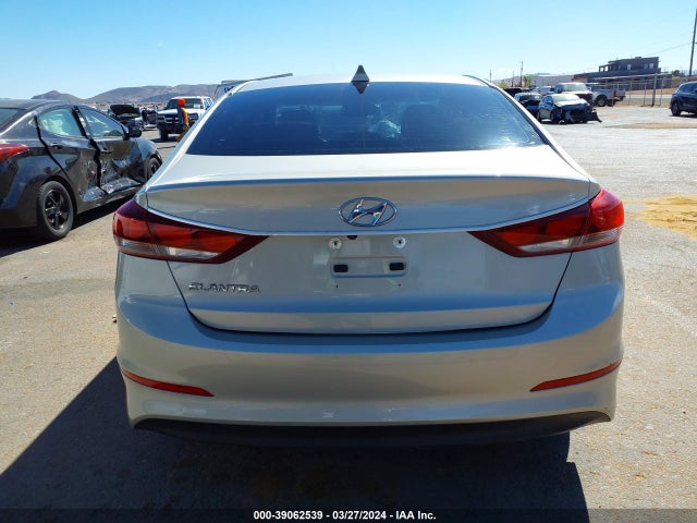 Hyundai ELANTRA SE 2017 5NPD84LF5HH040977 Image 16
