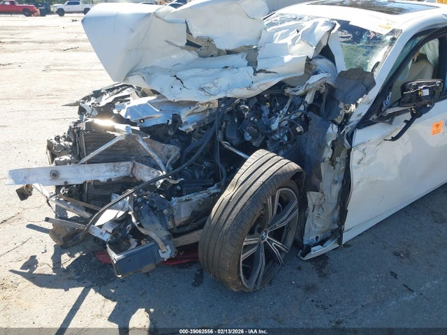 2022 BMW 330I 3MW5R1J02N8C22999 Photo 5