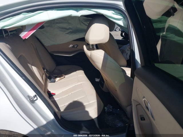 2022 BMW 330I 3MW5R1J02N8C22999 Photo 7