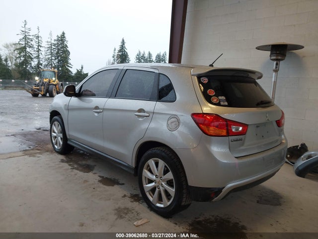 4A4AP3AU8FE014042 Mitsubishi Outlander Sport Es