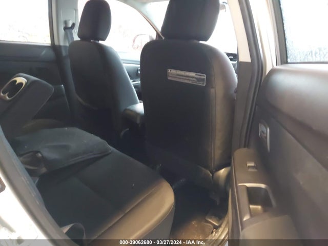 4A4AP3AU8FE014042 Mitsubishi Outlander Sport Es