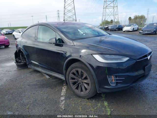 39062682 :رقم المزاد ، 5YJXCBE25JF090163 vin ، 2018 Tesla Model X 100d/75d/p100d مزاد بيع