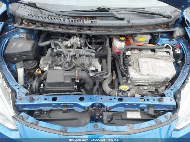 Toyota Prius C Three 2015 JTDKDTB30F1106974 Image 10