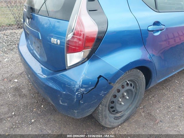 Toyota Prius C Three 2015 JTDKDTB30F1106974 Image 14