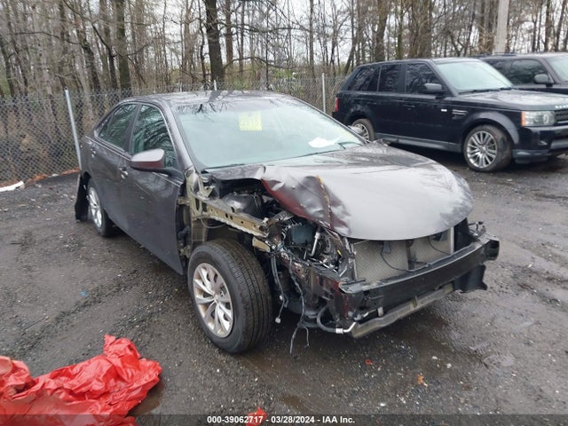 2016 4T4BF1FK3GR524835 main image
