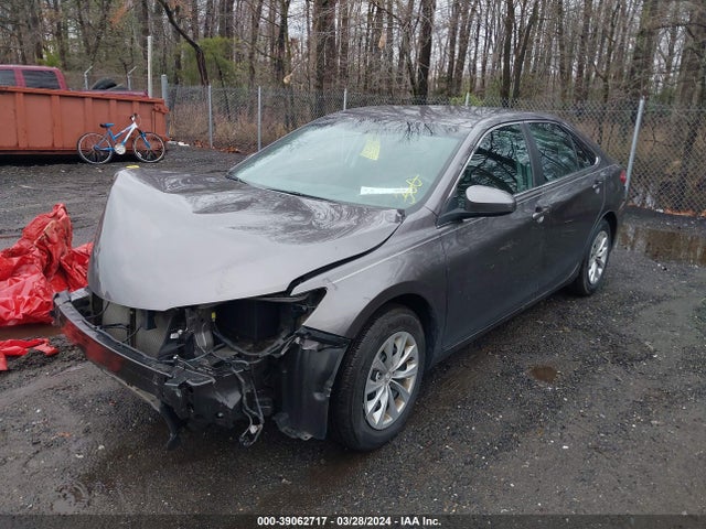 Toyota CAMRY LE 2016 4T4BF1FK3GR524835 Image 2
