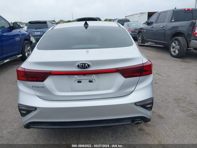 KIA Forte Lxs 2021 3KPF24AD9ME327071 Image 16