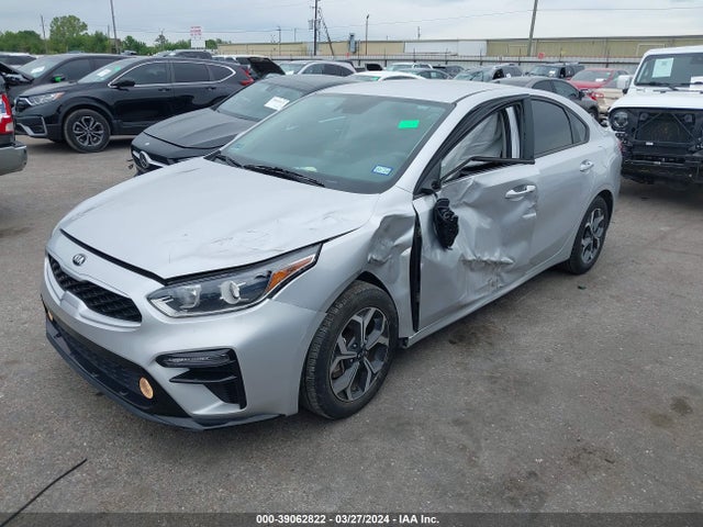 KIA Forte Lxs 2021 3KPF24AD9ME327071 Image 2
