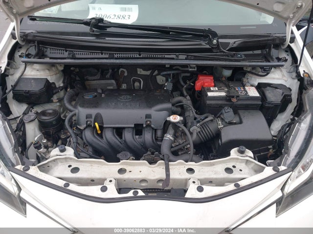 Toyota YARIS LE 2018 VNKKTUD39JA095317 Image 10