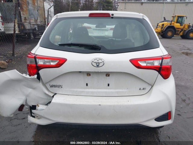 Toyota YARIS LE 2018 VNKKTUD39JA095317 Image 16