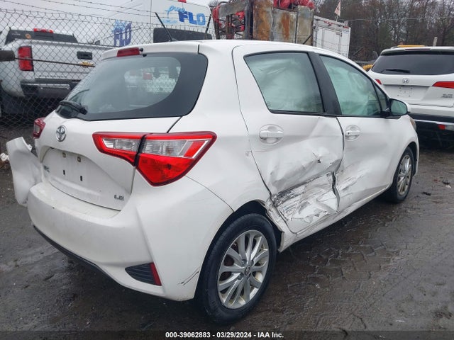 Toyota YARIS LE 2018 VNKKTUD39JA095317 Image 4