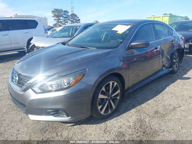 Nissan Altima 2.5 Sr 2017 1N4AL3AP6HC497340 Image 2