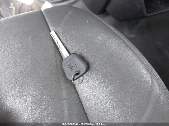 Chevrolet Express 3500 Work Van 2017 1GCZGHFG2H1155466 Image 11