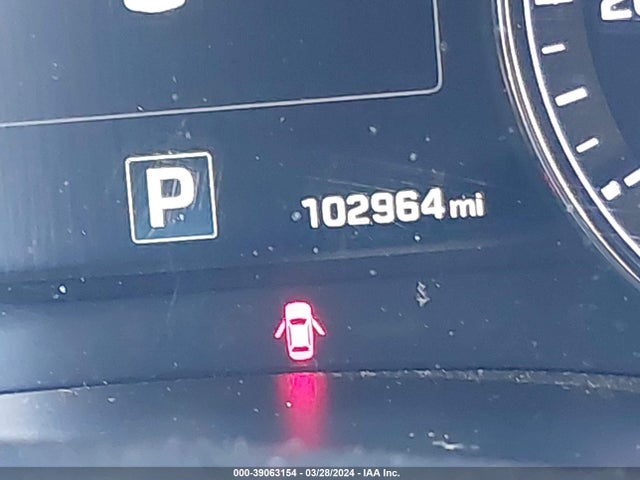 Genesis G80 3.8 2017 KMHGN4JE3HU209721 Image 15