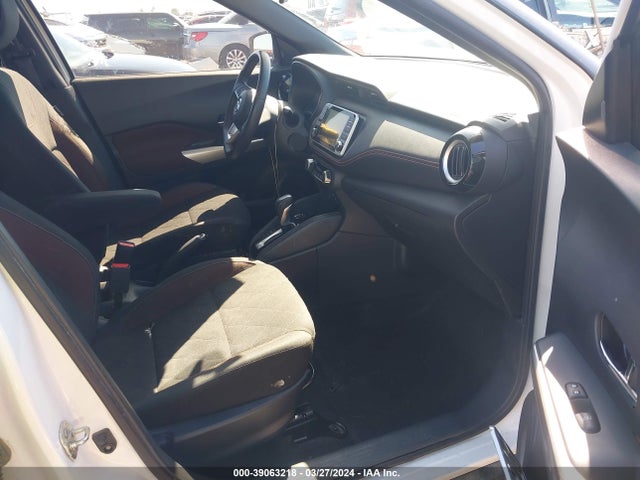 Nissan KICKS SR 2019 3N1CP5CU1KL509415 Image 5