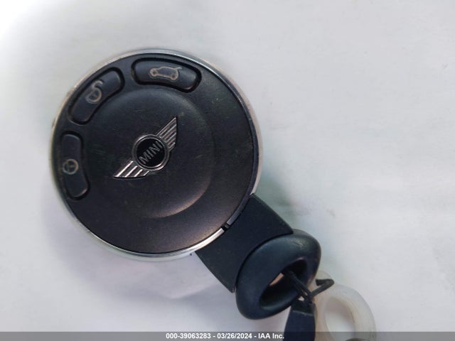 2009 MINI COOPER WMWMF33539TW74483 Photo 10