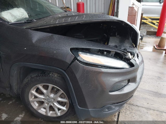 Jeep Cherokee Latitude 4x4 2017 1C4PJMCS3HW636498 Image 18