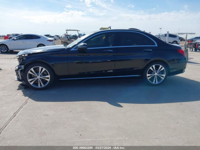 55SWF4JB6HU191256 Mercedes-Benz C 300 Luxury/sport
