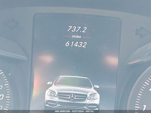 55SWF4JB6HU191256 Mercedes-Benz C 300 Luxury/sport