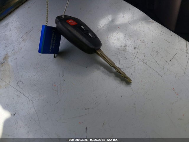Toyota RAV4 LE 2018 JTMZFREV4JJ209798 Image 11