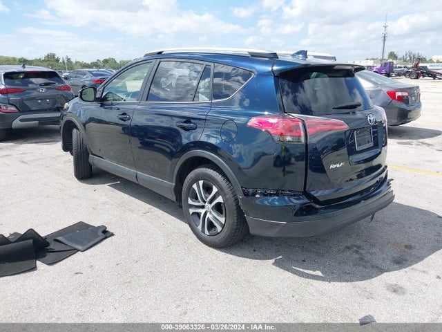 Toyota RAV4 LE 2018 JTMZFREV4JJ209798 Image 3