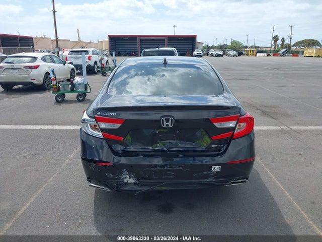 Honda Accord Touring 2018 1HGCV1F98JA163924 Image 16