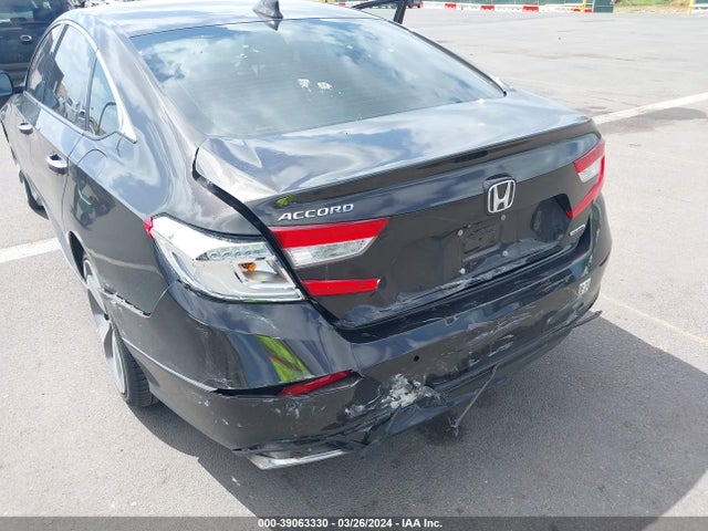 Honda Accord Touring 2018 1HGCV1F98JA163924 Image 6