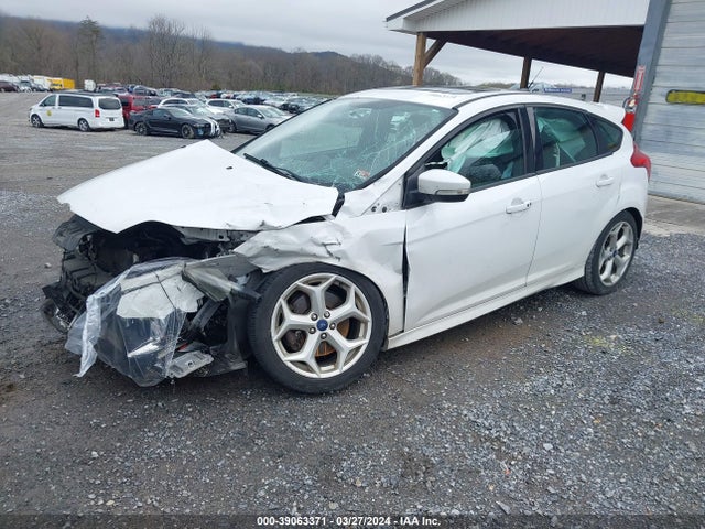 Ford FOCUS ST 2014 1FADP3L97EL243521 Image 2