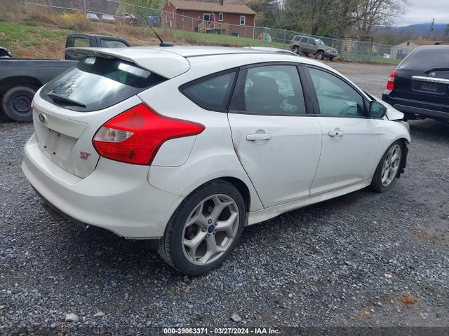 Ford FOCUS ST 2014 1FADP3L97EL243521 Image 4