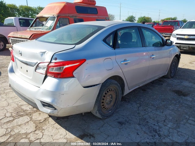 Nissan SENTRA S 2017 3N1AB7AP7HY395544 Image 4