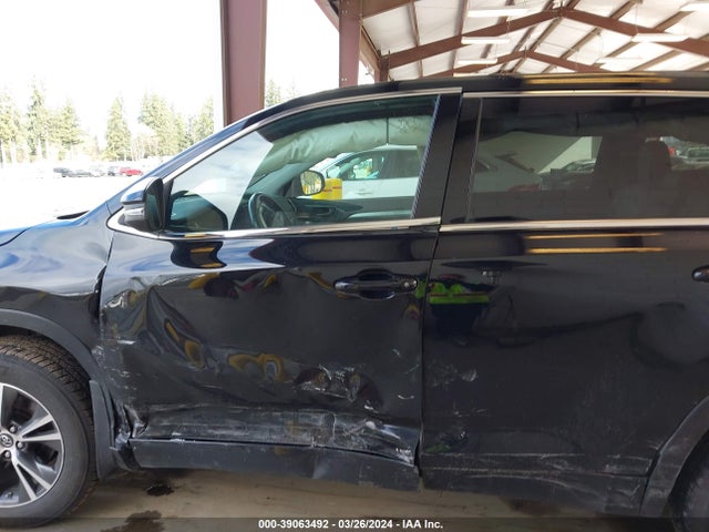 Toyota Highlander Le Plus 2017 5TDBZRFH1HS455447 Image 14