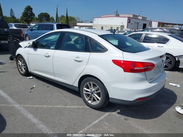 Ford FOCUS SE 2016 1FADP3F2XGL331786 Image 3