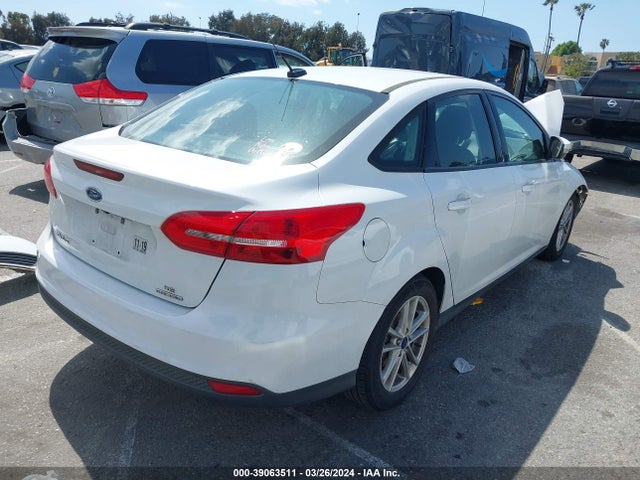 Ford FOCUS SE 2016 1FADP3F2XGL331786 Image 4