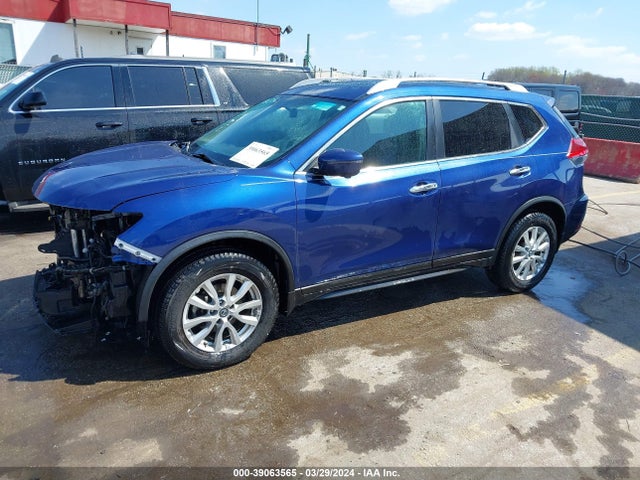Nissan ROGUE SV 2017 5N1AT2MV2HC791652 Image 2