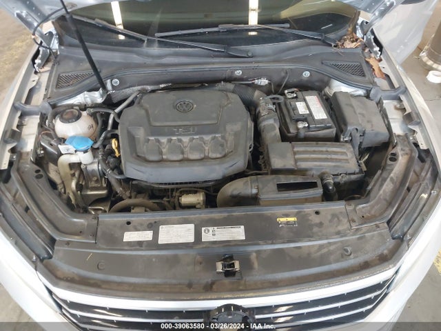 Volkswagen Passat 2.0t Se 2018 1VWBA7A30JC036503 Image 10